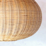 Großer Rattan -Lampenschirm - Runde Boho -Anhänger Licht - handgefertigte Rattan -Hängelampe - Naturfaser gewebter Lampenschirm (Ø 56 cm) Anjani