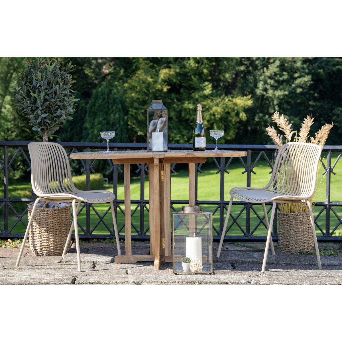 Branson Gartenstuhl – Sand, stapelbar, 55 x 46,5 x 82 cm – 4er-Set