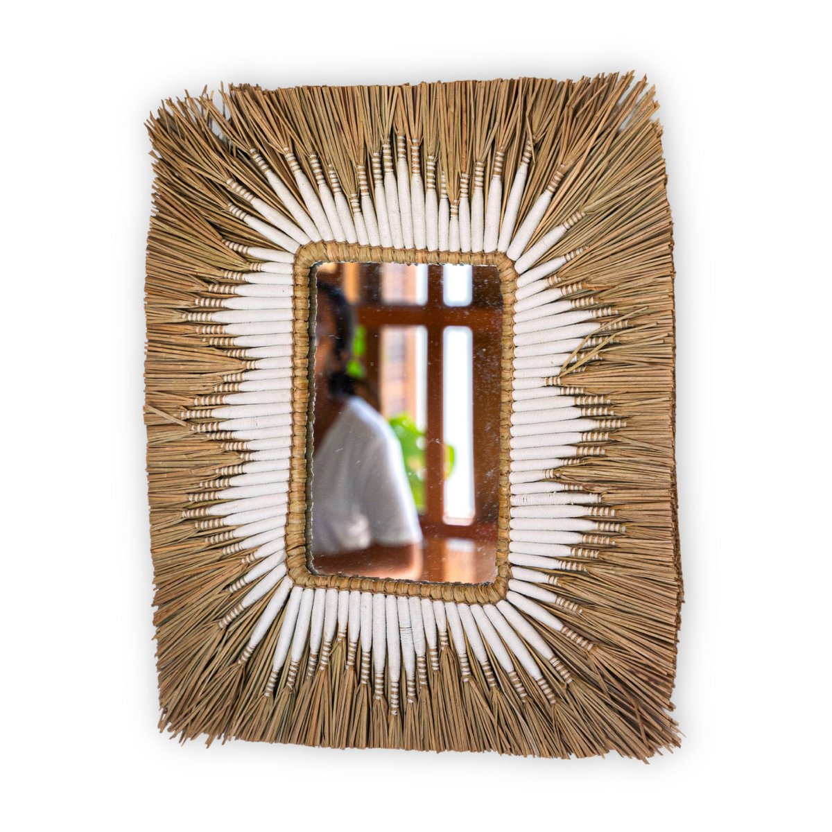 Seegraswandspiegel - rechteckiger Boho -Hangspiegel - Randwandspiegel mit weißem Baumwollmuster 60x50 cm Kirana