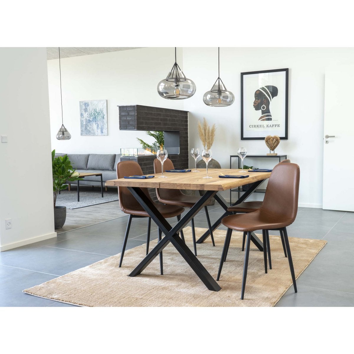 Stockholm Esszimmerstuhl – Braun, PU-Leder, schwarze Metallbeine, 54 x 44 x 88 cm – 2er-Set