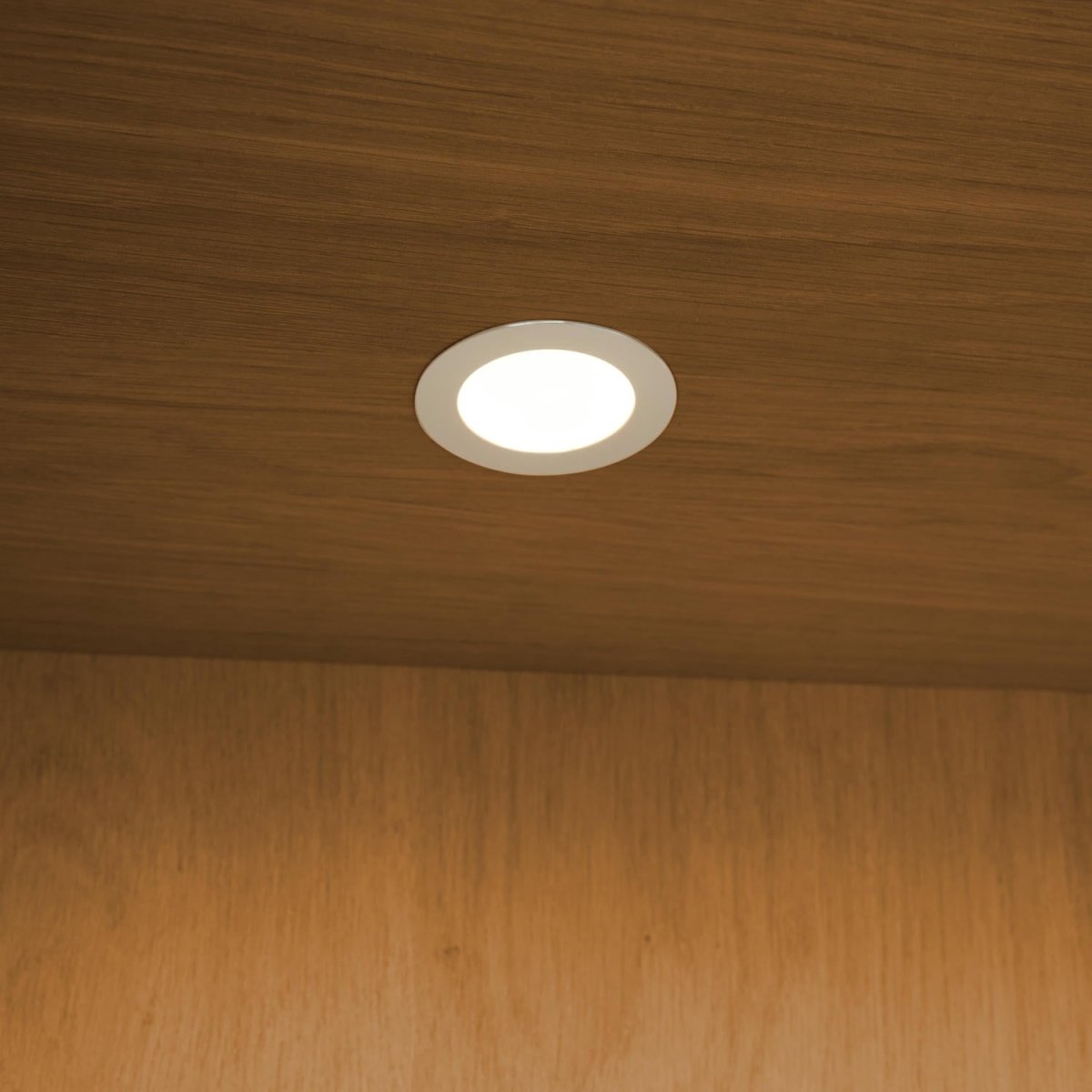 Wandschrank mit LED-Beleuchtung - 213 cm breit - Wildeiche